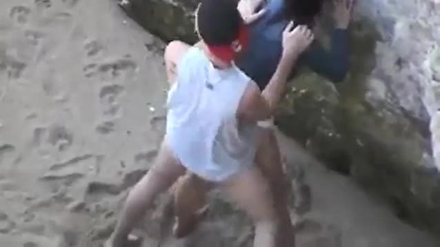 Se Deja Pillar Jovenes Calientes En La Playa Xxxclip